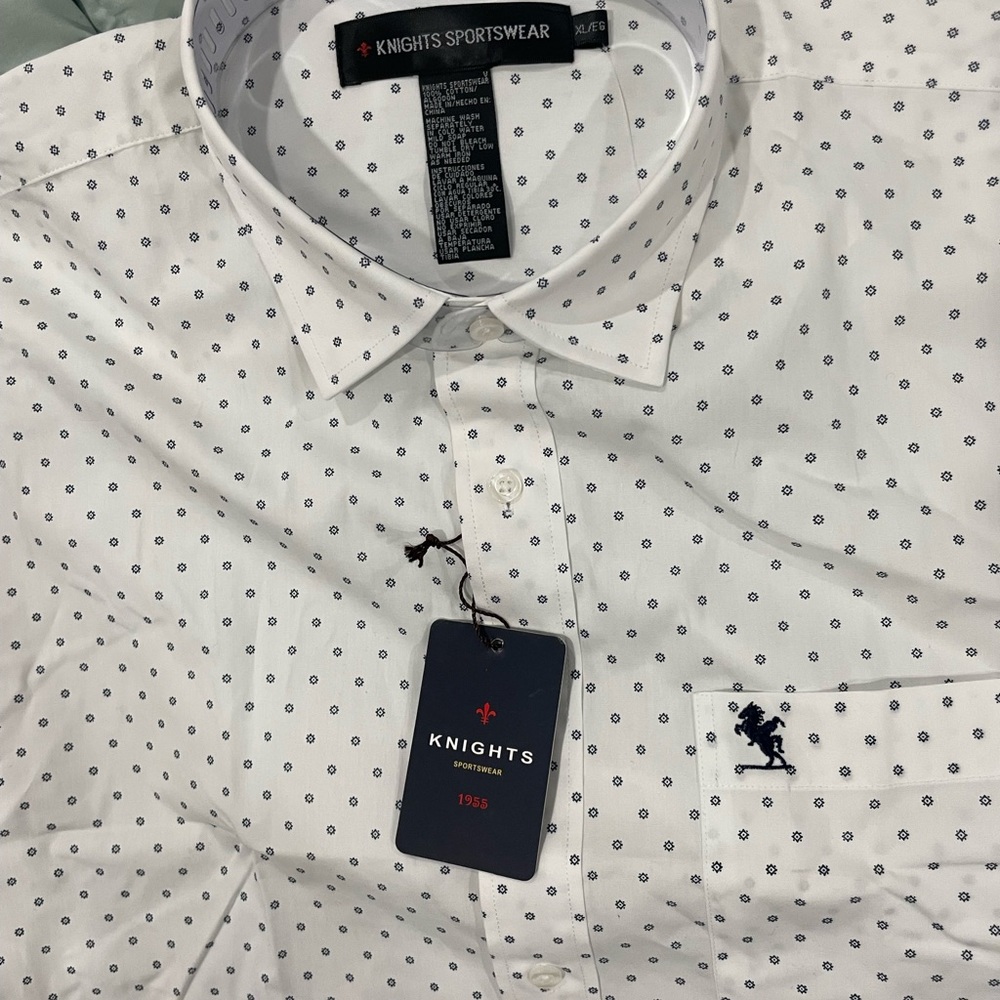 Knights Sportswear XL short sleeve button up shirt